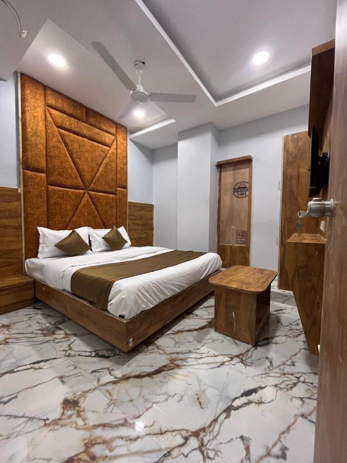 Hotel Krishna Ahmedabad Esterno foto